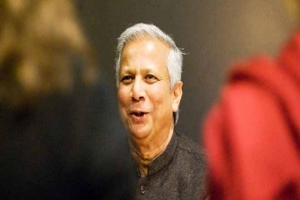 রাজনৈতিক সমর্থন আদায়ে লন্ডন আসছেন ড. ইউনূস