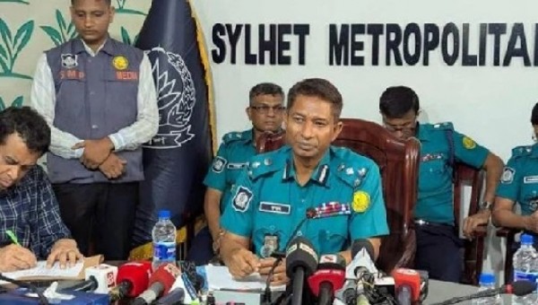 সিলেটে অপরাধ দমনে পুলিশের ‘জিনিয়া অ্যাপ’ সিলেটের নবাগত পুলিশ কমিশনার আব্দুল কুদ্দুছ চৌধুরী